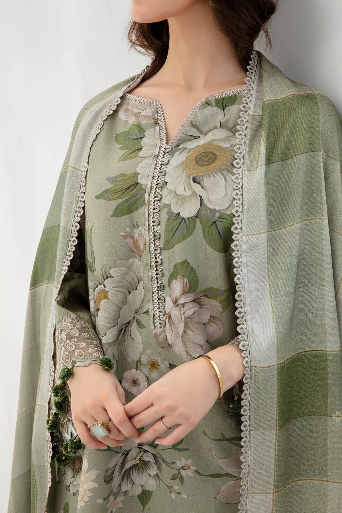 BAROQUE 3PC KARANDI PRINTED SHIRT WITH KARANDI PRINTED DUAPTTA AND TROUSER V261