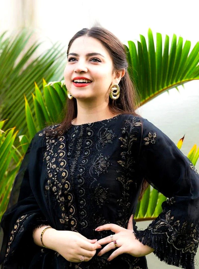 3 Piece Embroidered Lawn Shirt with Embroidered Organza Duppata V1020