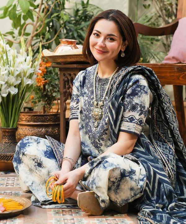 3PC-Printed Lawn Shirt With Voile Printed Dupatta V 1542